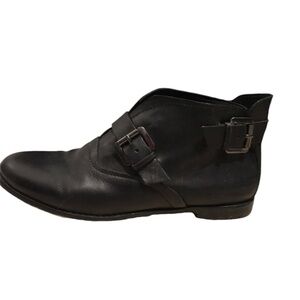 Kenneth Cole Jam-Min Bootie